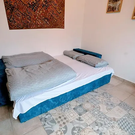Apartment With Garden View Sankt Augustin